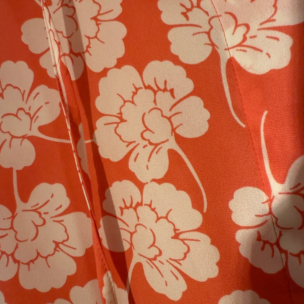 LOFT Women's Floral Sleeveless Top - Red and White - Picture 7 of 7
